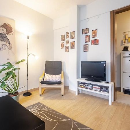 Flat With Balcony Near Bull Statue In Kadikoy Apartment Istanbul Ngoại thất bức ảnh