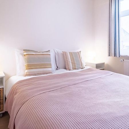 Flat With Balcony Near Bull Statue In Kadikoy Apartment Istanbul Ngoại thất bức ảnh