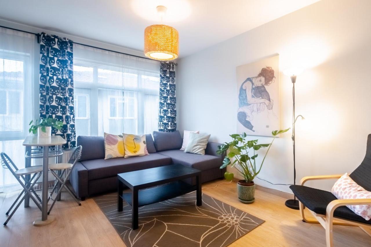 Flat With Balcony Near Bull Statue In Kadikoy Apartment Istanbul Ngoại thất bức ảnh